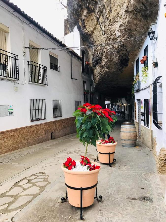 La Roca Encantada Setenil De Las Bodegas Екстериор снимка